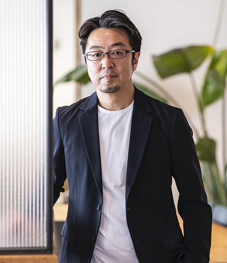 CEO / 窪田 茂 Shigeru Kubota 